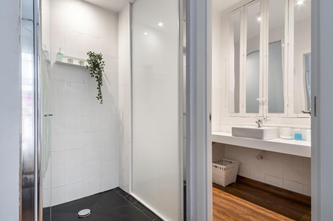 2 Bedrooms 2 Bathrooms Furnished - Malasana - Bright Stylish - Mintystay Мадрид Екстериор снимка