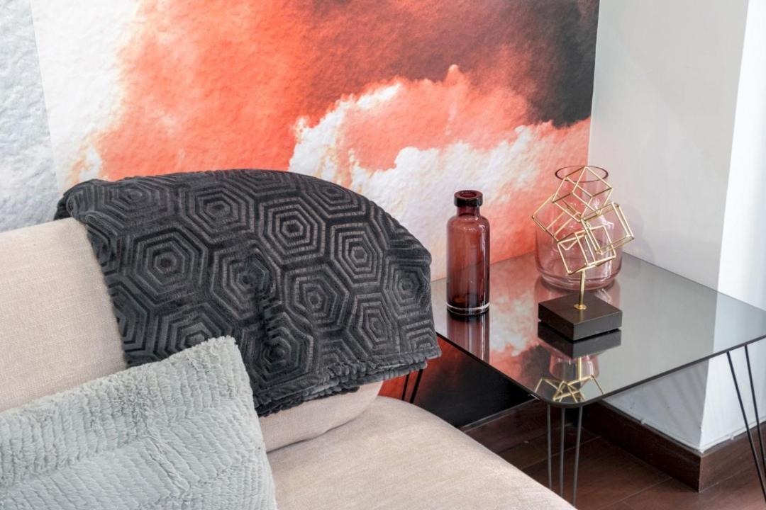 2 Bedrooms 2 Bathrooms Furnished - Malasana - Bright Stylish - Mintystay Мадрид Екстериор снимка